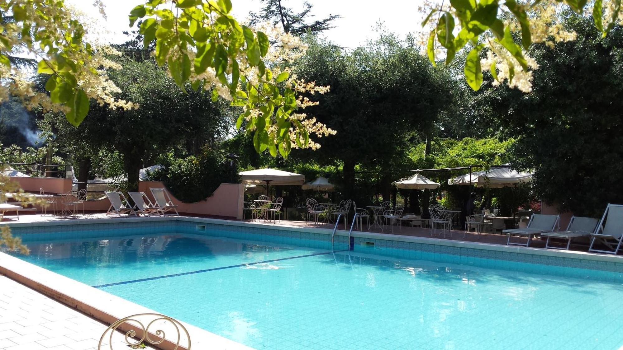 Park Hotel San Michele 마르티나프란카 외부 사진