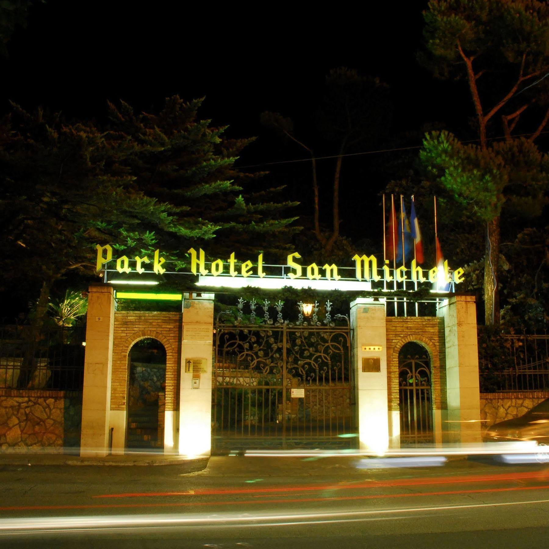 Park Hotel San Michele 마르티나프란카 외부 사진